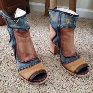 RARE Freebird by Steven Open Toe Boots